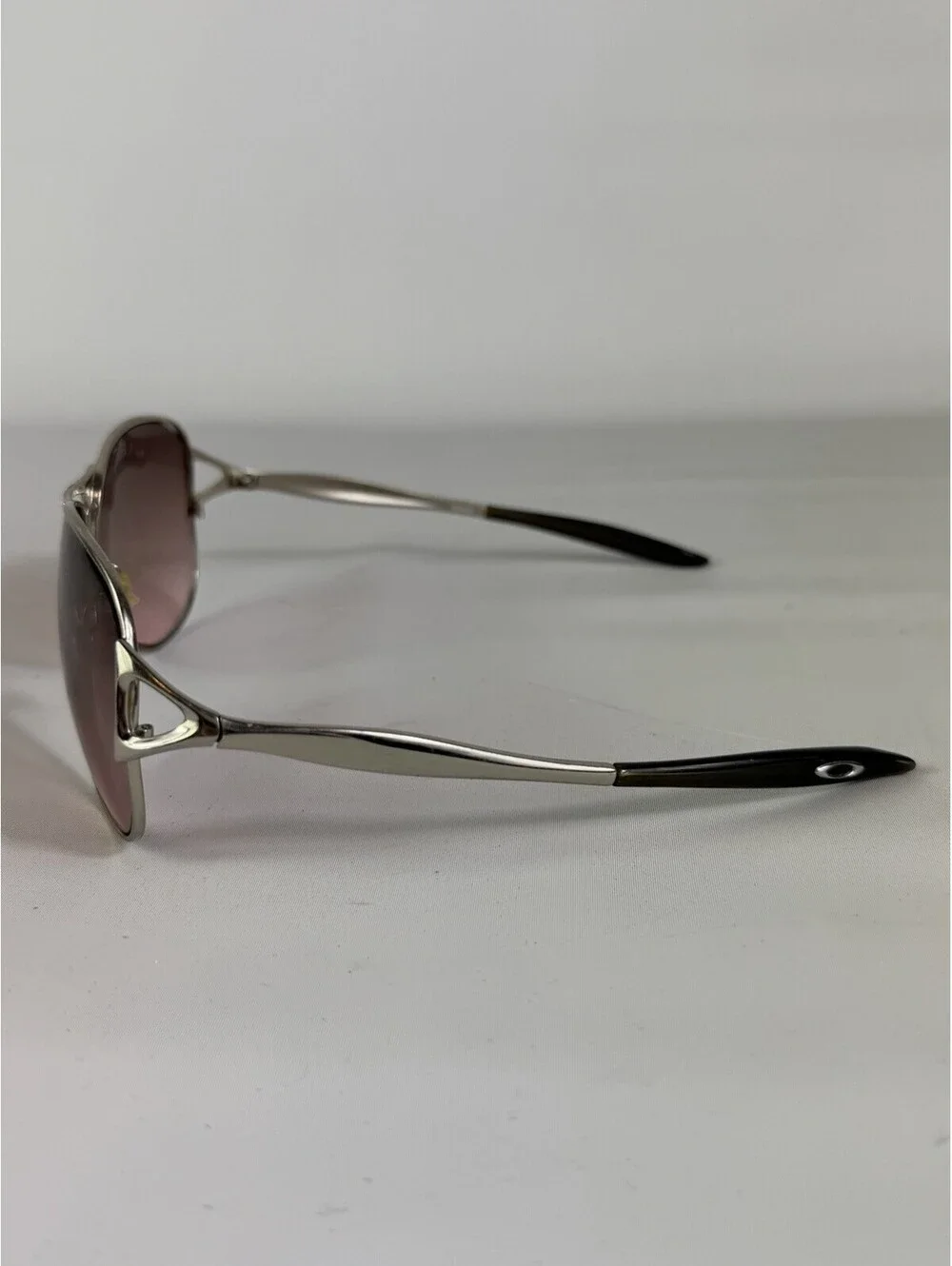 Oakley Hinder Womens Aviators Chrome Sunglasses OO4043-02